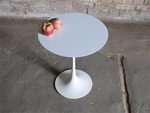 Arkana Tulip Side Table